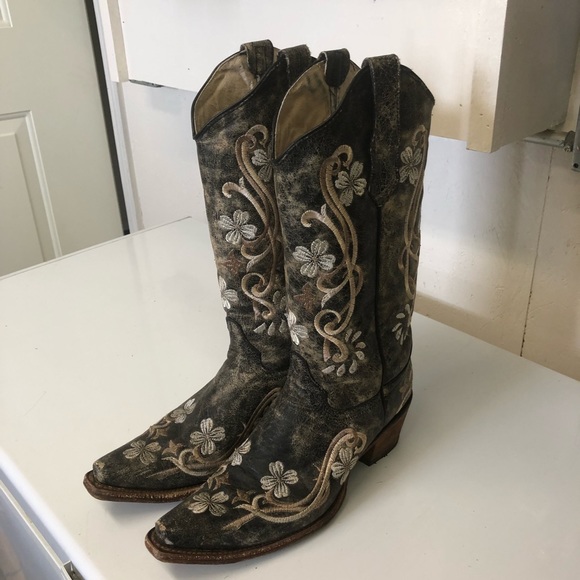 Corral boots - Picture 1 of 1